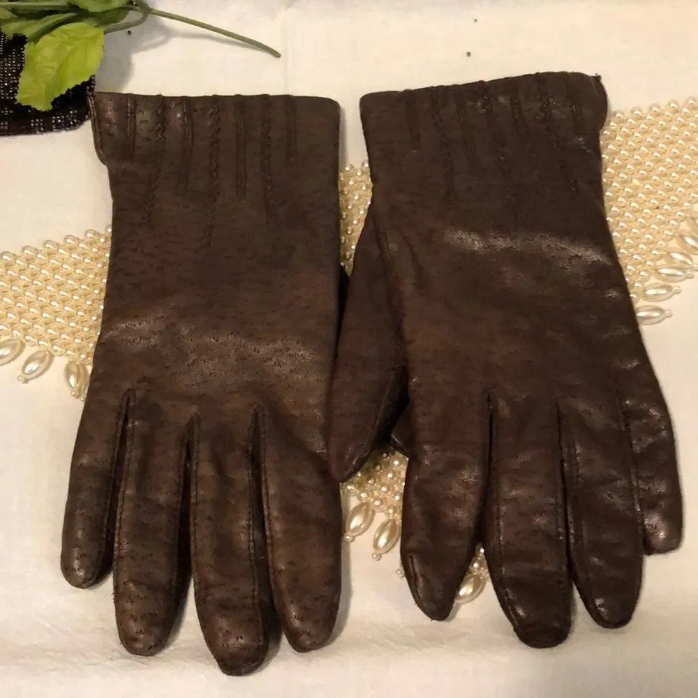 Vintage Faux Leather Ladies Driving Gloves Brown